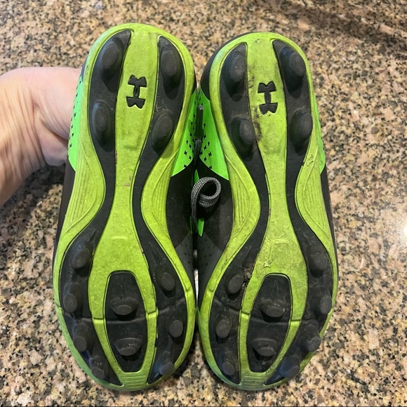 Under Armour Cleats toddler size 10 - Picture 3 of 5